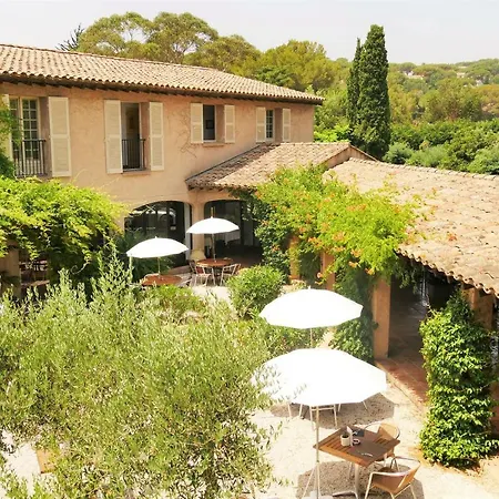 Les Moulins De Paillas Hotel