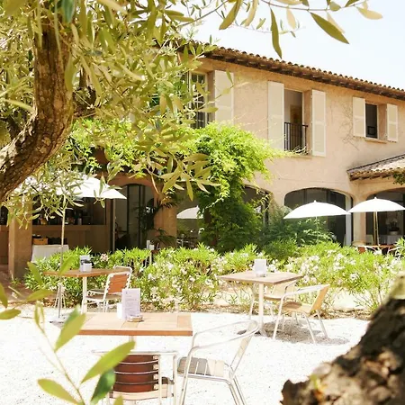 Les Moulins De Paillas Hotell 3*